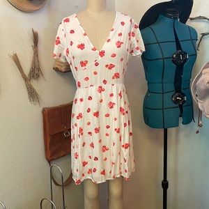 Gap size 4 white floral dress